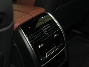 2019xDrive40i  M\b п؅^