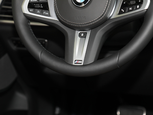 2019xDrive40i  M\b п؅^