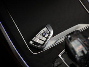 2019xDrive40i  M\b ܇耳