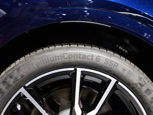 2019xDrive40i Ի M\b ^