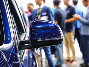 2019xDrive40i Ի M\b ^