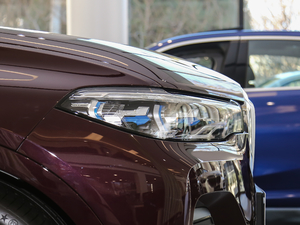 2019xDrive40i Ի Ab ^