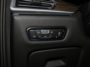 2019xDrive40i Ի Ab g