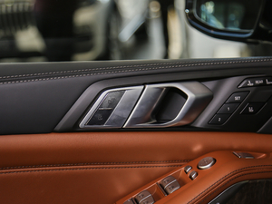 2019xDrive40i Ի Ab g