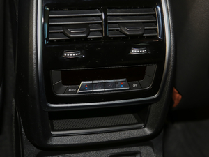 2019xDrive40i Ի Ab g