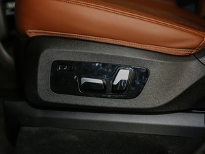 2019xDrive40i Ի Ab g