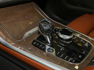 2019xDrive40i Ի Ab QU