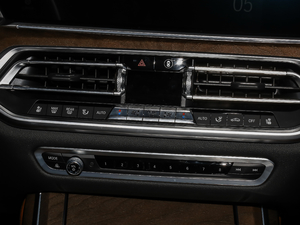 2019xDrive40i Ի Ab {{