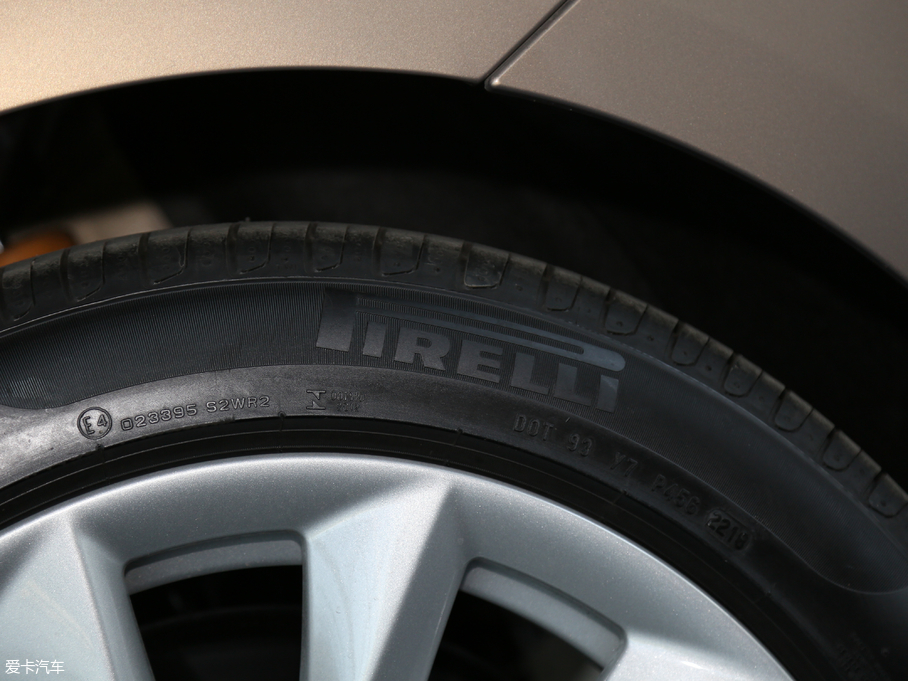 2019��R3ϵGT 320i �r����