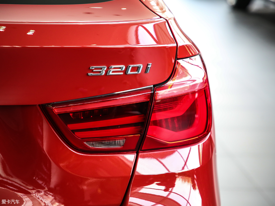 2019R3ϵGT 320i M \