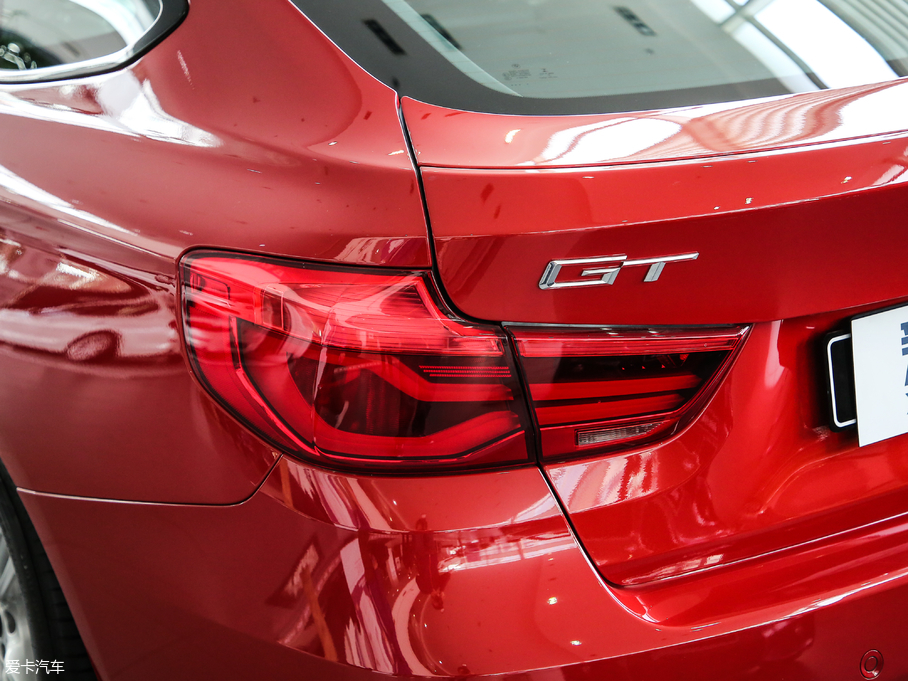 2019R3ϵGT 320i M \