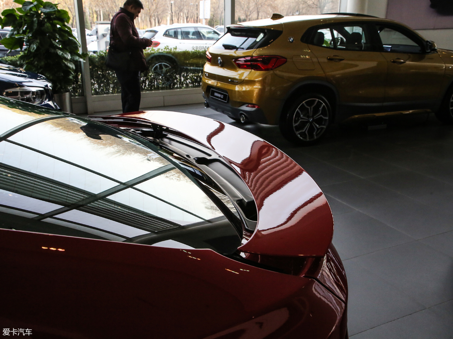 2019R3ϵGT 320i M \