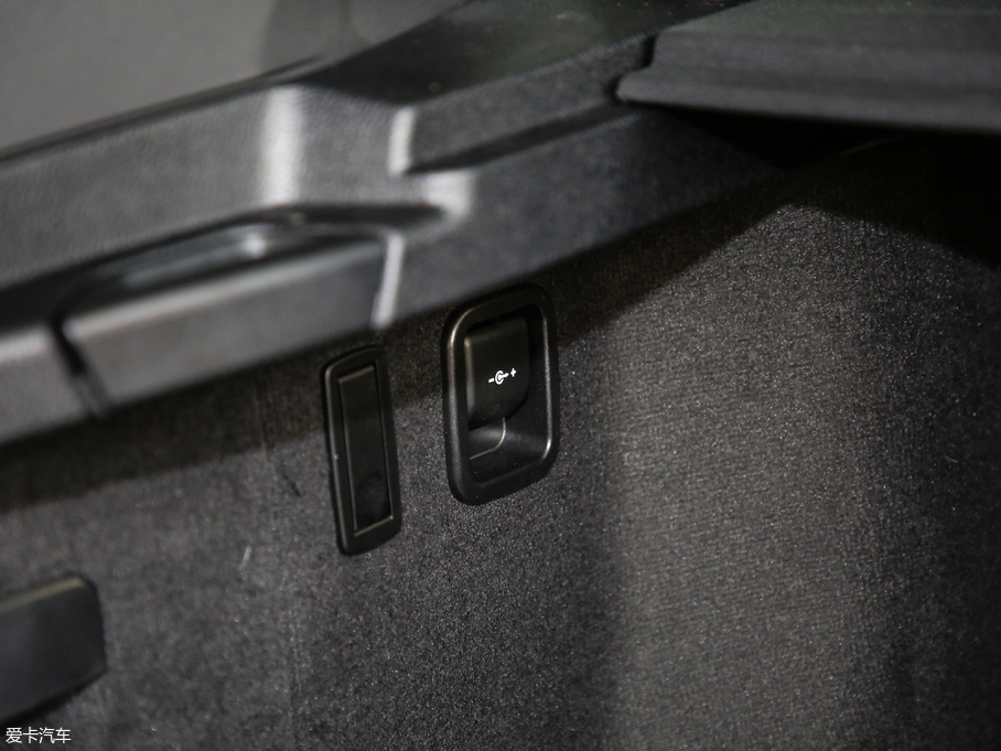 2019R3ϵGT 320i M \