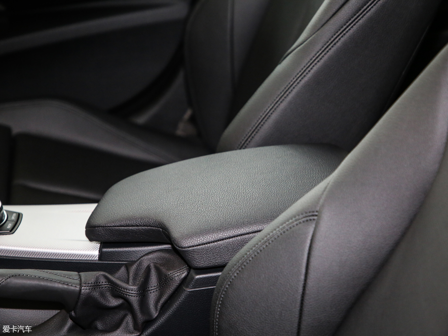 2019R3ϵGT 320i M \