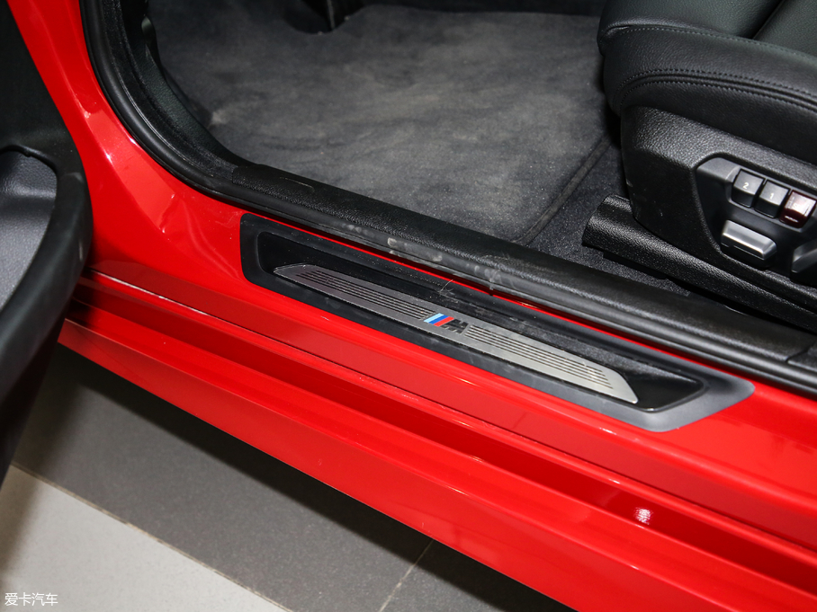 2019R3ϵGT 320i M \