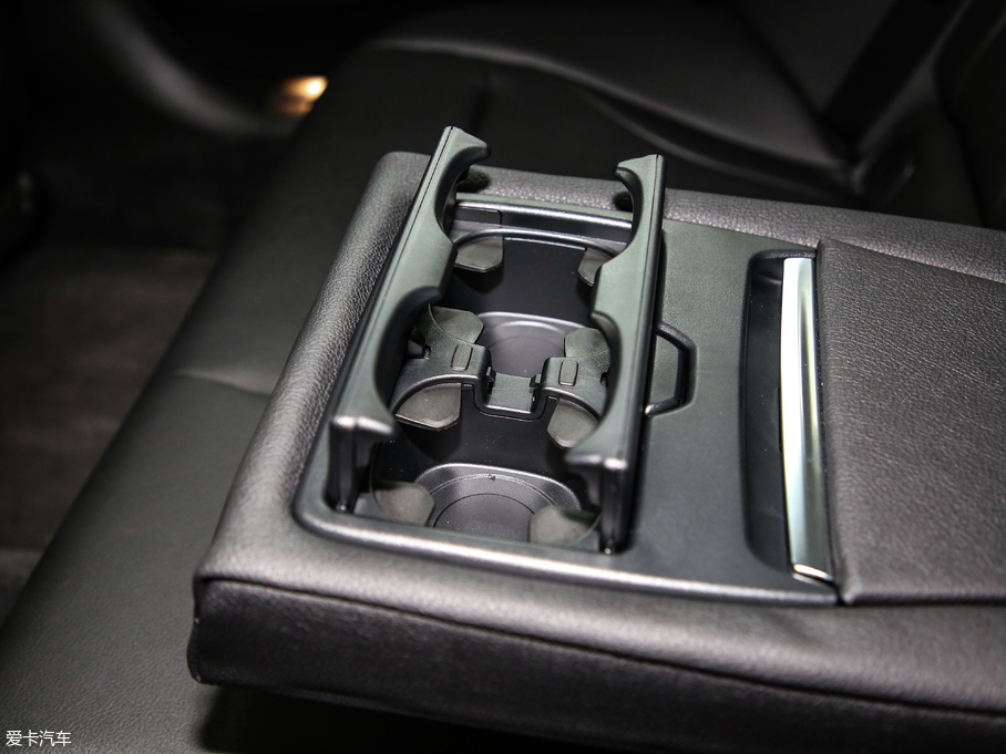 2019R3ϵGT 320i M \