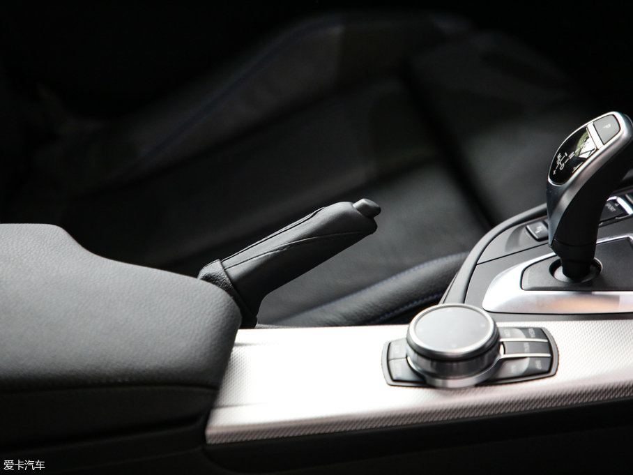 2019R3ϵGT 320i M \