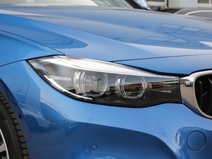 2019330i xDrive M \ ^