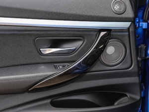 2019330i xDrive M \ g