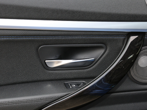 2019330i xDrive M \ g