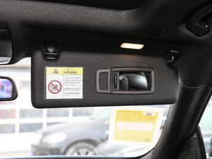 2019330i xDrive M \ g