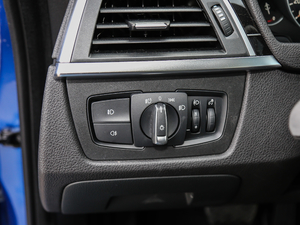 2019330i xDrive M \ п؅^