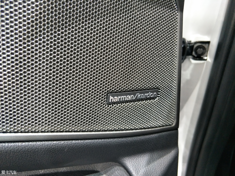 2019R3ϵʽτ(dng) 330e iPerformance