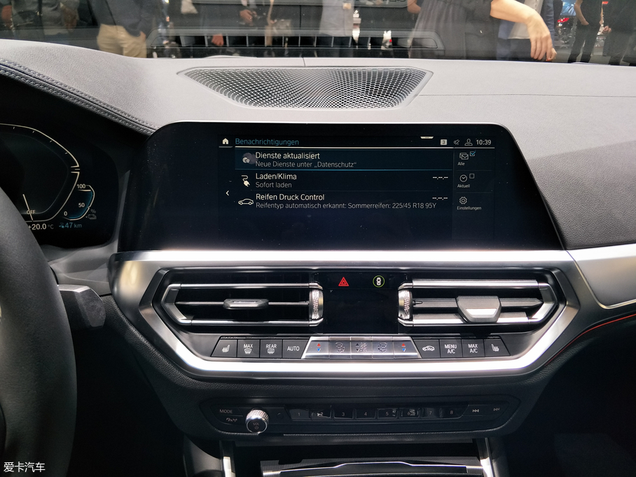 2019R3ϵʽτ 330e iPerformance