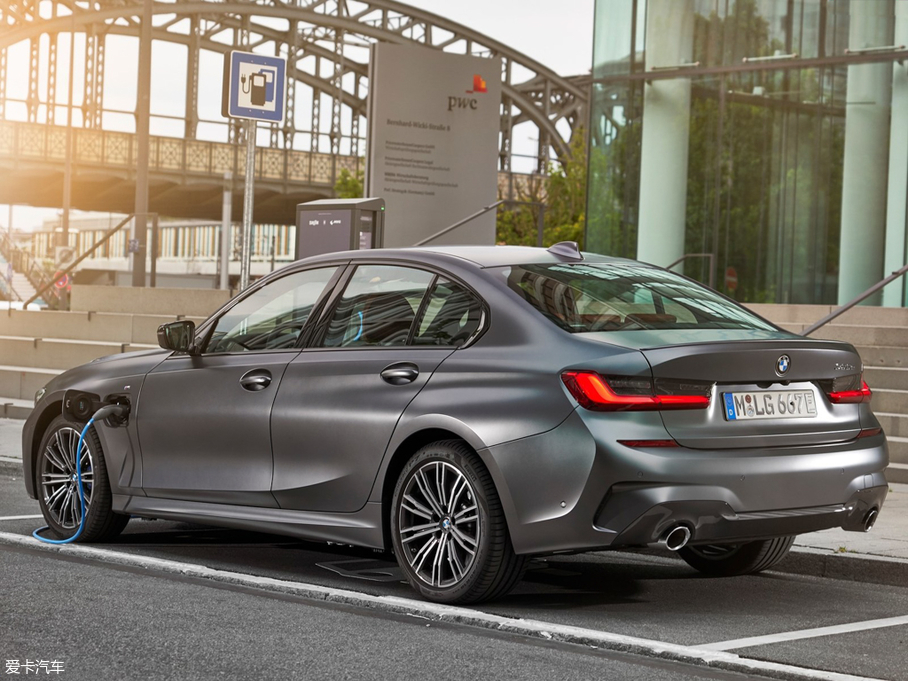 2019R3ϵʽτ 330e