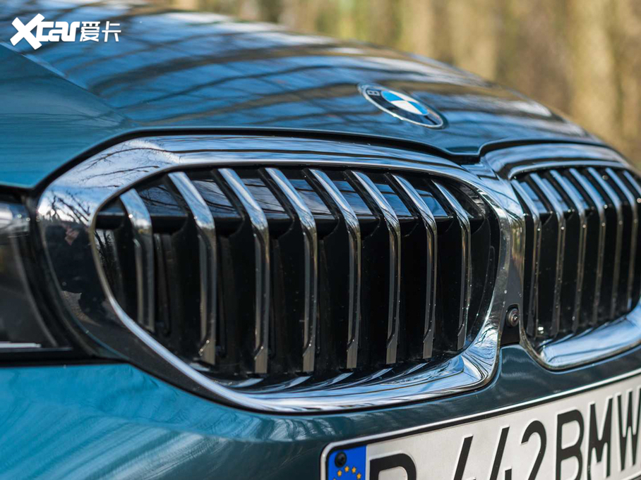 2019R3ϵʽτ 330e iPerformance