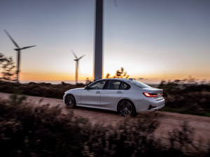 2019330e iPerformance w^