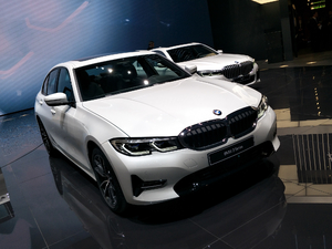 2019330e iPerformance w^