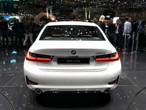 2019330e iPerformance w^