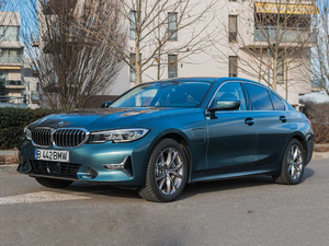 2019330e iPerformance w^