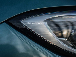 2019330e iPerformance ^