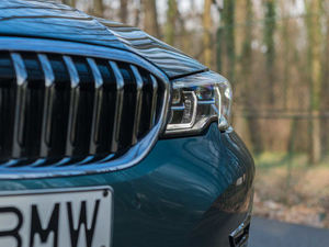 2019330e iPerformance ^