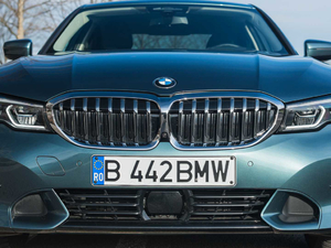 2019330e iPerformance ^