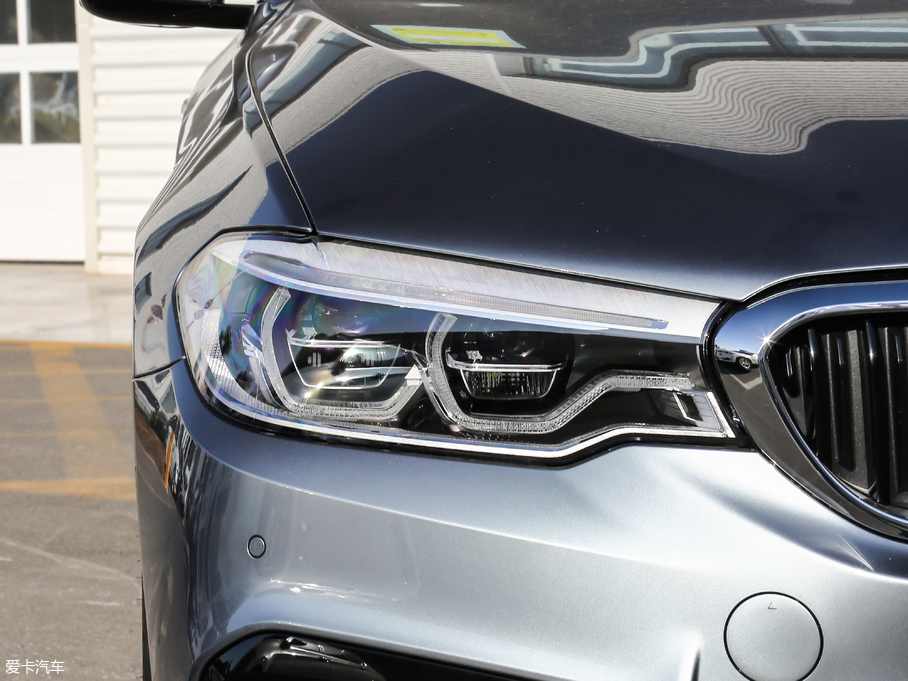 2019R5ϵ(M) 540i M\b