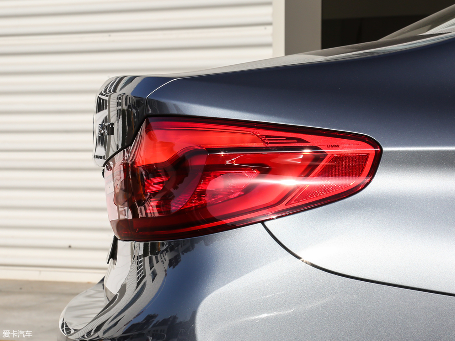 2019R5ϵ(M) 540i M\b