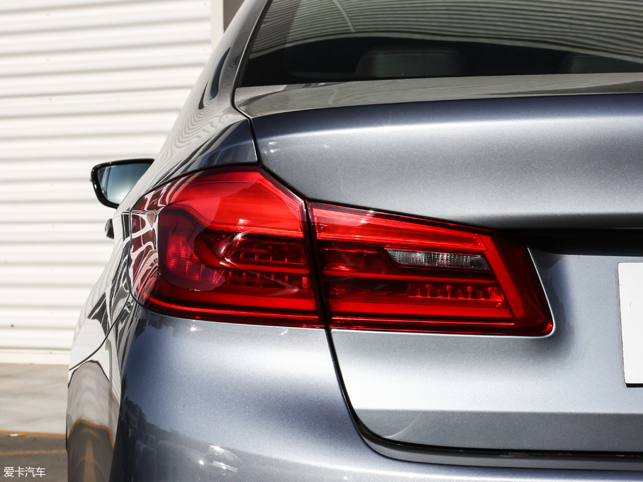 2019R5ϵ(M) 540i M\b