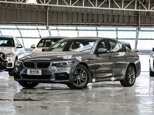 2019款525i M运动套装 左前45度