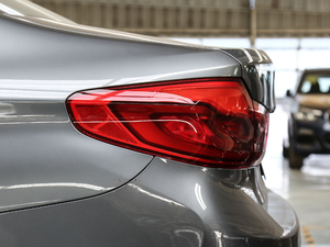 2019525i M\(yn)(dng)b (x)(ji)^