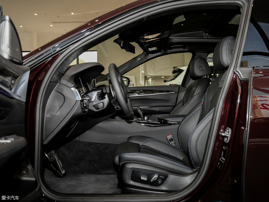 2019R6ϵGT 630i M\b