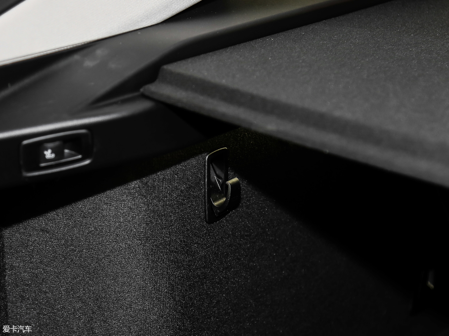 2019R6ϵGT 630i AOӋb