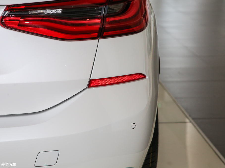 2019R6ϵGT 630i AOӋb