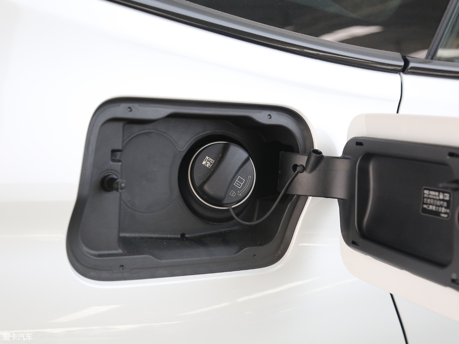 2019R6ϵGT 630i M\b