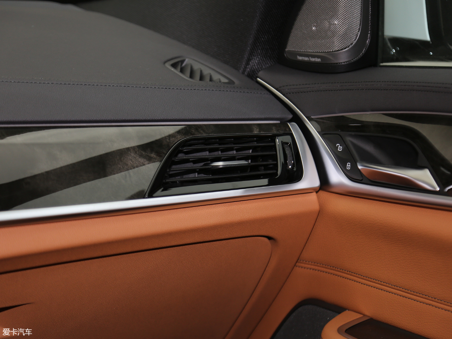 2019R6ϵGT 630i M\b