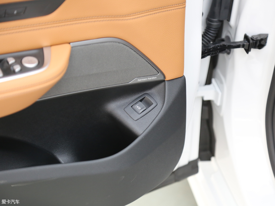 2019R6ϵGT 630i M\b