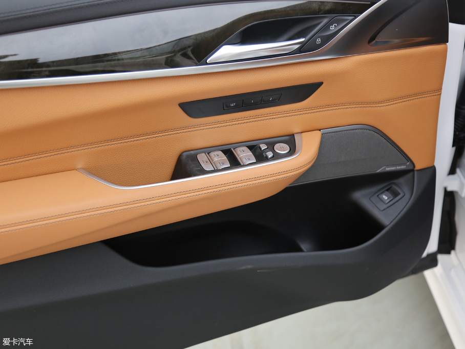 2019R6ϵGT 630i M\b