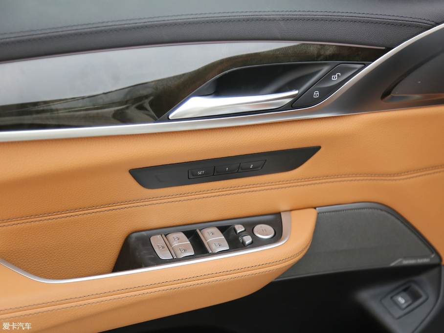 2019R6ϵGT 630i M\b